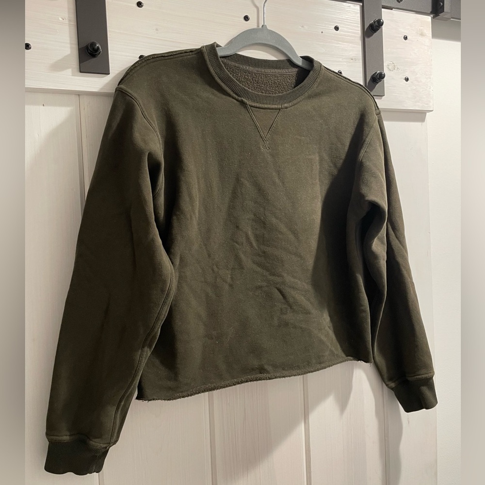 Army Green Lululemon super soft sweatshirt. Size cs (no tag)